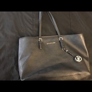 Used AF Authentic Michael Kors Saffiano tote